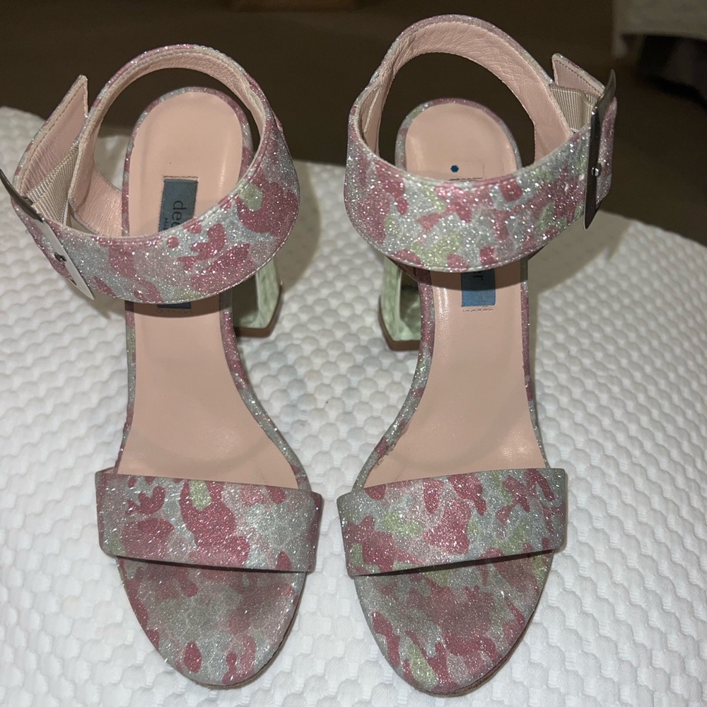 dee keller pink camo heels